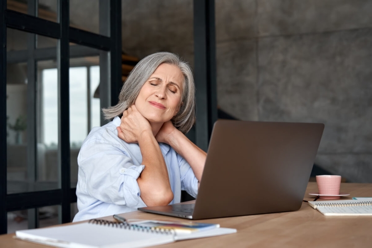 Dolori articolari in menopausa: come si manifestano e come riconoscerli